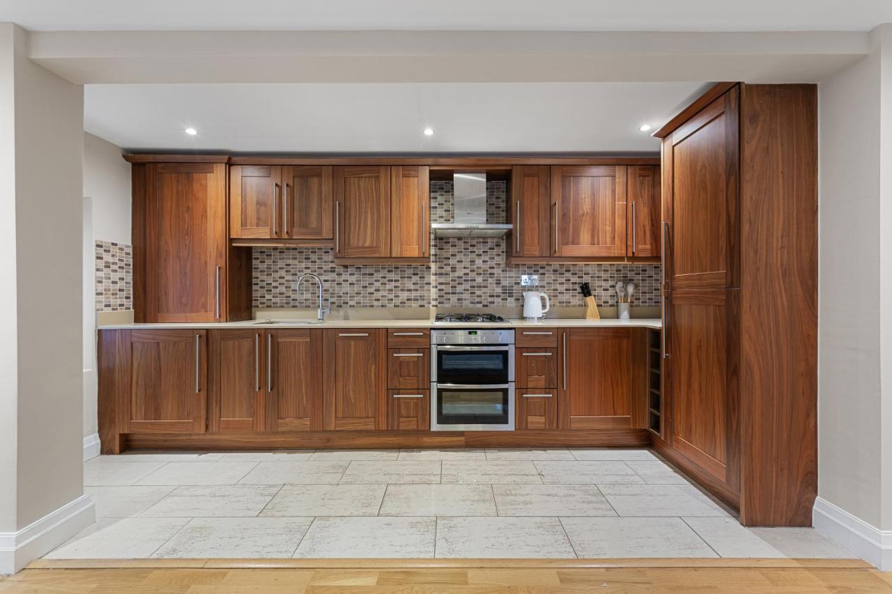 Ultra Massive House By Hyde Park Londen